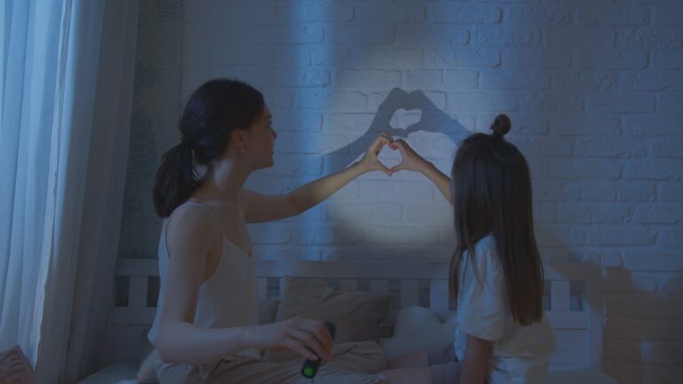 3 λόγοι για τους οποίους τα παιδιά χρειάζονται  θετικούς κι όχι τέλειους γονείς